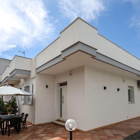 Casa Vacanze Nonnofiore Leverano Exterior photo